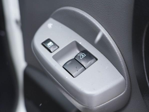 Nissan NV200 с пробегом 2018 года, цена 1 530 000 рублей, 109767 км, минивэн, Автокод Объявления