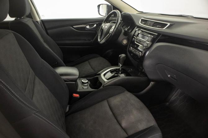 Nissan Qashqai II с пробегом 2017 года, цена 1 439 000 рублей, 200000 км, внедорожник, Автокод Объявления