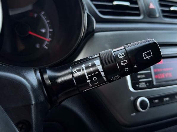 Kia Rio III Рестайлинг с пробегом 2015 года, цена 1 159 000 рублей, 91254 км, хэтчбек, Автокод Объявления