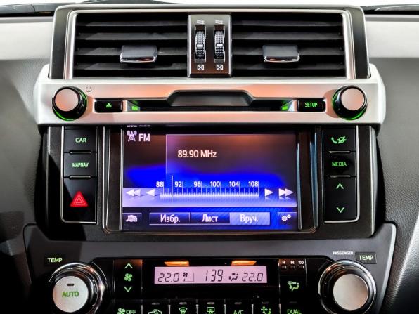 Toyota Land Cruiser Prado 150 Series Рестайлинг 1 с пробегом 2016 года, цена 3 750 000 рублей, 182190 км, внедорожник, Автокод Объявления