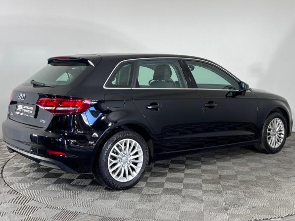 Audi A3 III (8V) Рестайлинг с пробегом 2016 года, цена 1 820 000 рублей, 112622 км, хэтчбек, Автокод Объявления
