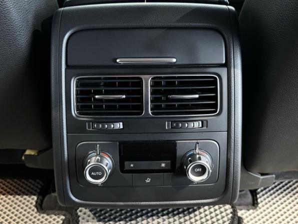 Volkswagen Touareg II с пробегом 2010 года, цена 1 770 000 рублей, 241319 км, внедорожник, Автокод Объявления