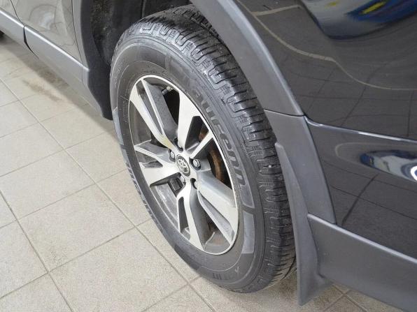 Toyota RAV4 IV (XA40) Рестайлинг с пробегом 2017 года, цена 2 450 000 рублей, 128000 км, внедорожник, Автокод Объявления