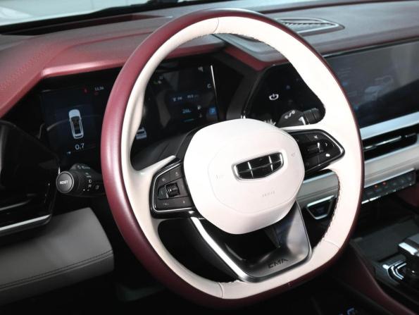 Geely Monjaro I с пробегом 2022 года, цена 3 149 000 рублей, 55184 км, внедорожник, Автокод Объявления