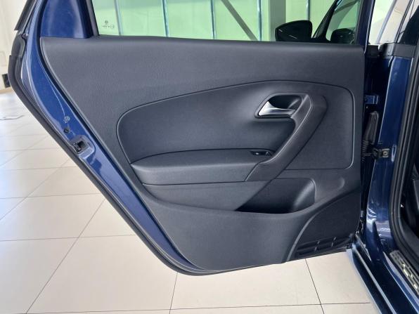 Volkswagen Polo V с пробегом 2014 года, цена 920 000 рублей, 136773 км, седан, Автокод Объявления