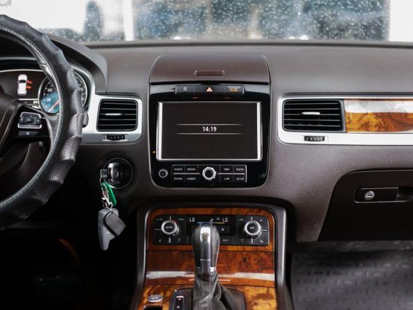 Volkswagen Touareg II с пробегом 2011 года, цена 1 850 000 рублей, 171377 км, внедорожник, Автокод Объявления
