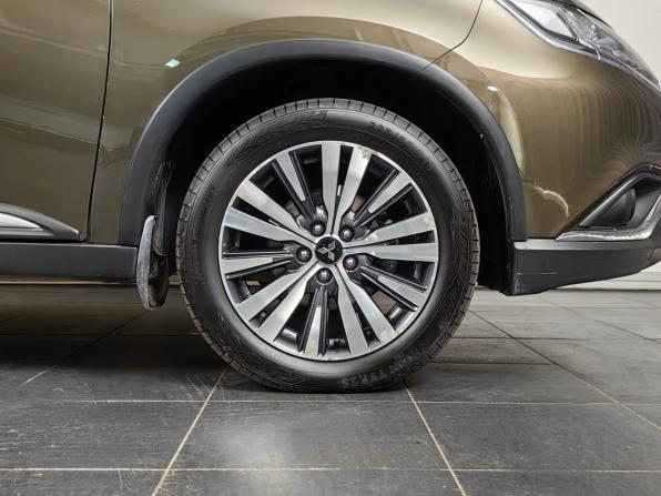 Mitsubishi Outlander III Рестайлинг 3 с пробегом 2021 года, цена 2 499 000 рублей, 103985 км, внедорожник, Автокод Объявления