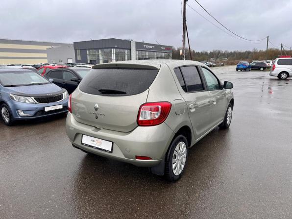 Renault Sandero II с пробегом 2015 года, цена 654 000 рублей, 165008 км, хэтчбек, Автокод Объявления