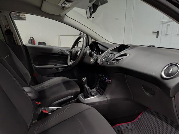 Ford Fiesta Mk6 Рестайлинг с пробегом 2015 года, цена 864 000 рублей, 122542 км, хэтчбек, Автокод Объявления