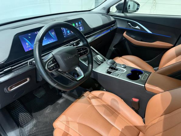 Omoda C5 I с пробегом 2023 года, цена 1 815 000 рублей, 40000 км, внедорожник, Автокод Объявления
