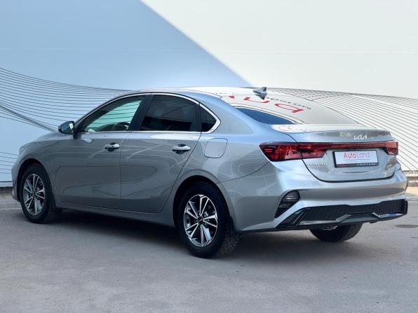 Kia Cerato IV Рестайлинг с пробегом 2021 года, цена 2 399 000 рублей, 55094 км, седан, Автокод Объявления