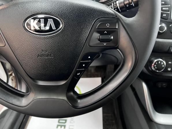 Kia Ceed II Рестайлинг с пробегом 2015 года, цена 795 000 рублей, 261992 км, хэтчбек, Автокод Объявления