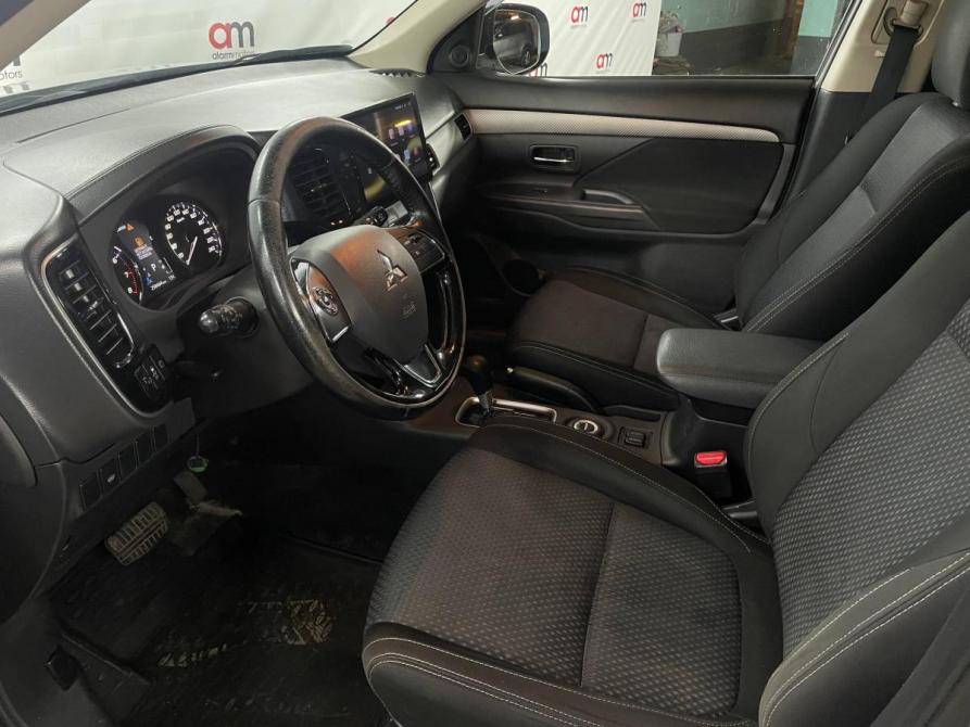 Mitsubishi Outlander III Рестайлинг 2 Санкт-Петербург  - изображение 10