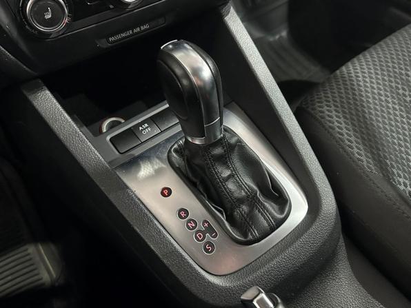 Volkswagen Jetta VI с пробегом 2013 года, цена 917 000 рублей, 194500 км, седан, Автокод Объявления