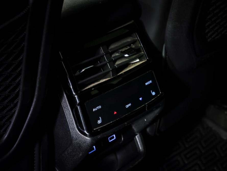 Geely Monjaro I Москва  - изображение 12