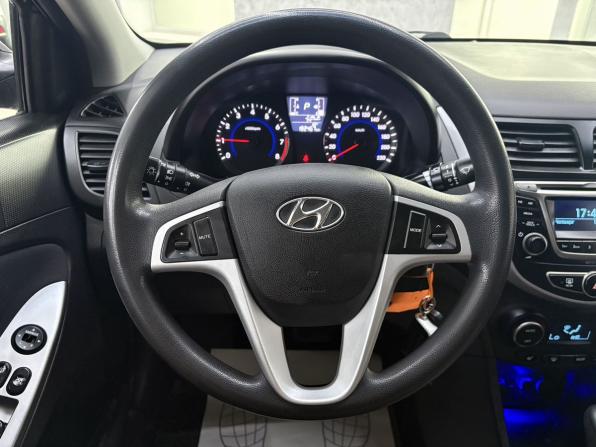 Hyundai Solaris I Рестайлинг с пробегом 2016 года, цена 899 000 рублей, 182467 км, седан, Автокод Объявления
