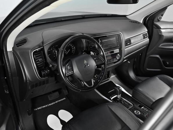 Mitsubishi Outlander III Рестайлинг 3 с пробегом 2019 года, цена 1 799 000 рублей, 110000 км, внедорожник, Автокод Объявления