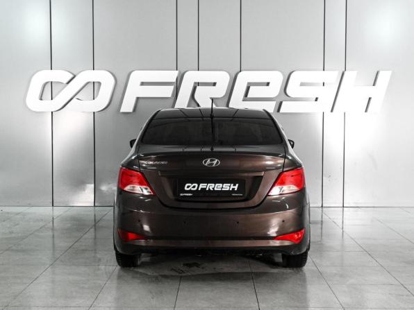 Hyundai Solaris I Рестайлинг с пробегом 2016 года, цена 1 099 000 рублей, 178489 км, седан, Автокод Объявления