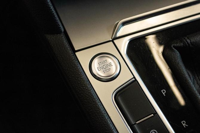 Volkswagen Passat B8 с пробегом 2016 года, цена 1 549 000 рублей, 191230 км, седан, Автокод Объявления