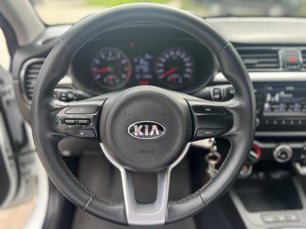 Kia Rio IV с пробегом 2019 года, цена 1 330 000 рублей, 144000 км, седан, Автокод Объявления