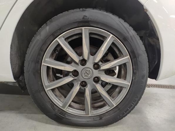 Toyota Auris II с пробегом 2013 года, цена 725 000 рублей, 221106 км, хэтчбек, Автокод Объявления