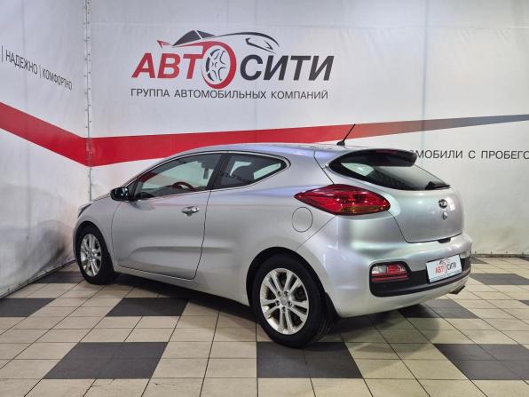 Kia Ceed II с пробегом 2013 года, цена 1 035 000 рублей, 215000 км, хэтчбек, Автокод Объявления