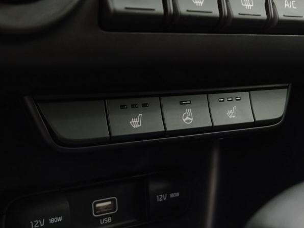 Kia Sportage IV Рестайлинг с пробегом 2021 года, цена 2 760 000 рублей, 52603 км, внедорожник, Автокод Объявления