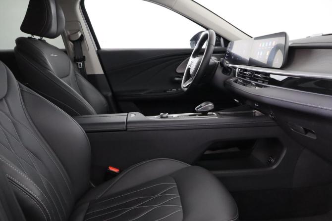 Chery Arrizo 8 с пробегом 2024 года, цена 2 099 000 рублей, 23000 км, седан, Автокод Объявления