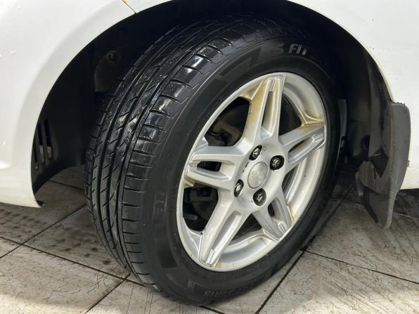 Ford Fiesta Mk6 Рестайлинг с пробегом 2016 года, цена 790 000 рублей, 158892 км, хэтчбек, Автокод Объявления
