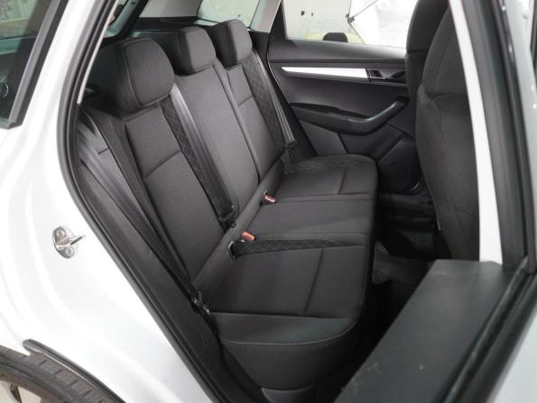 Skoda Karoq I с пробегом 2022 года, цена 2 380 000 рублей, 39039 км, внедорожник, Автокод Объявления