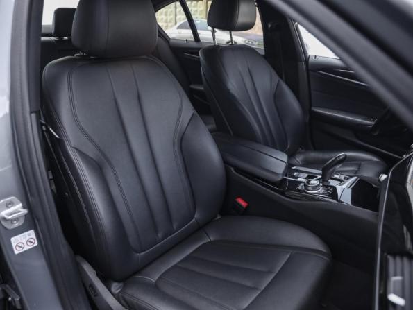 BMW 5 серии VII (G30/G31/G38) с пробегом 2017 года, цена 2 375 000 рублей, 266703 км, седан, Автокод Объявления