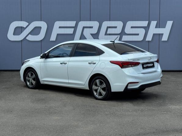 Hyundai Solaris II с пробегом 2019 года, цена 1 399 000 рублей, 123249 км, седан, Автокод Объявления