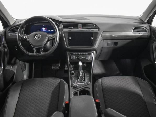 Volkswagen Tiguan II с пробегом 2018 года, цена 1 950 000 рублей, 141919 км, внедорожник, Автокод Объявления