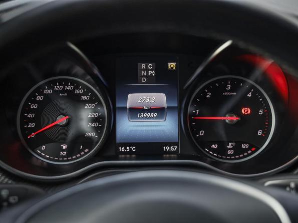 Mercedes-Benz V-Класс III (W447) Рестайлинг с пробегом 2021 года, цена 5 336 100 рублей, 139987 км, минивэн, Автокод Объявления