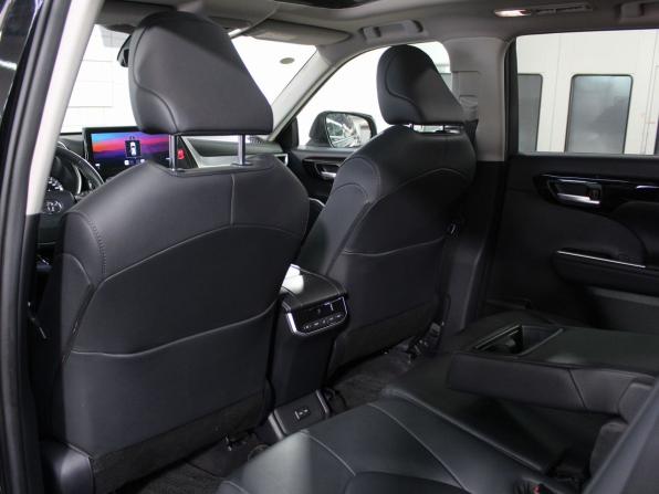 Toyota Highlander IV (XU70) с пробегом 2023 года, цена 5 000 000 рублей, 37357 км, внедорожник, Автокод Объявления
