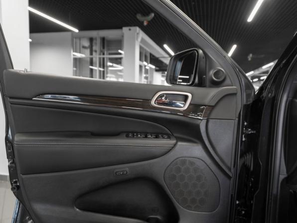 Jeep Grand Cherokee IV (WK2) Рестайлинг с пробегом 2014 года, цена 2 880 000 рублей, 111549 км, внедорожник, Автокод Объявления