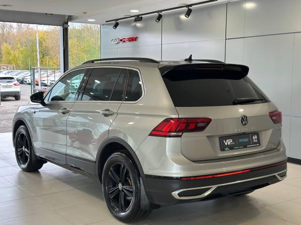Volkswagen Tiguan II Рестайлинг с пробегом 2022 года, цена 3 087 000 рублей, 65825 км, внедорожник, Автокод Объявления