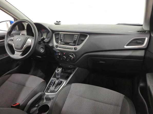 Hyundai Solaris II с пробегом 2017 года, цена 1 230 000 рублей, 128057 км, седан, Автокод Объявления
