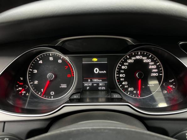 Audi A4 IV (B8) Рестайлинг с пробегом 2014 года, цена 1 300 000 рублей, 242144 км, седан, Автокод Объявления