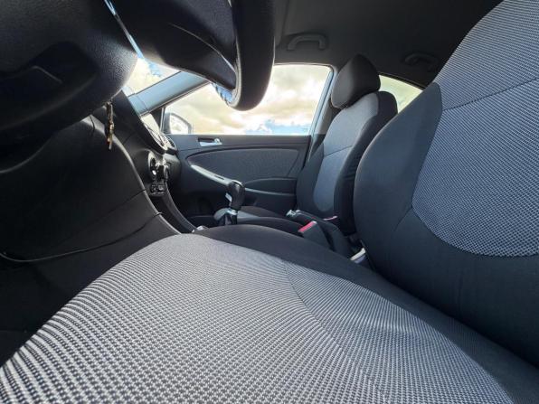 Hyundai Solaris I с пробегом 2011 года, цена 650 000 рублей, 153000 км, седан, Автокод Объявления