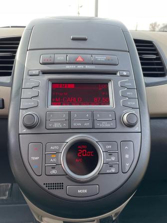 Kia Soul I Рестайлинг с пробегом 2013 года, цена 1 220 000 рублей, 79103 км, хэтчбек, Автокод Объявления
