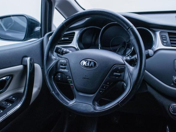 Kia Ceed II Рестайлинг с пробегом 2015 года, цена 884 000 рублей, 252255 км, универсал, Автокод Объявления