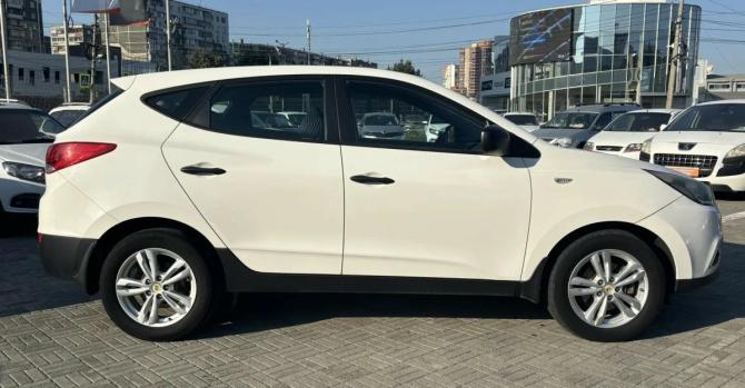 Hyundai ix35 I Рестайлинг с пробегом 2014 года, цена 1 300 000 рублей, 105000 км, внедорожник, Автокод Объявления