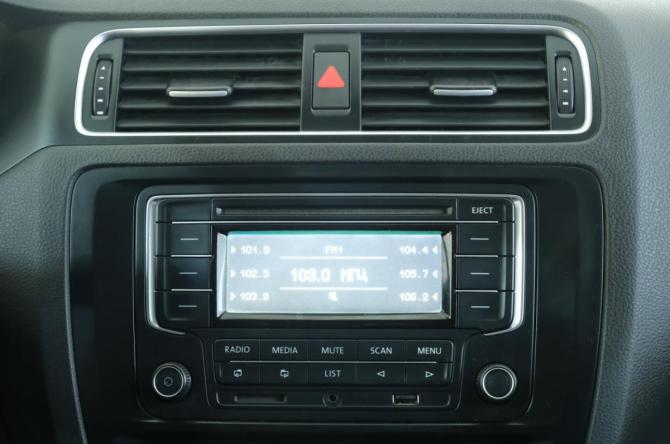 Volkswagen Jetta VI с пробегом 2013 года, цена 1 049 000 рублей, 218900 км, седан, Автокод Объявления