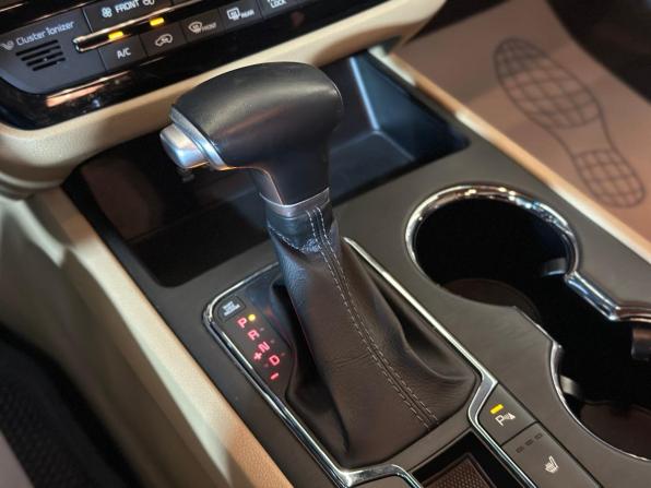 Kia Carnival III с пробегом 2020 года, цена 3 050 000 рублей, 103159 км, минивэн, Автокод Объявления