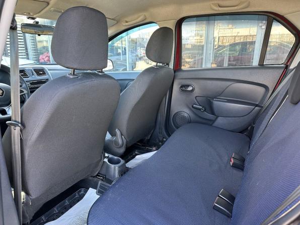 Renault Logan II Рестайлинг с пробегом 2019 года, цена 840 000 рублей, 91318 км, седан, Автокод Объявления