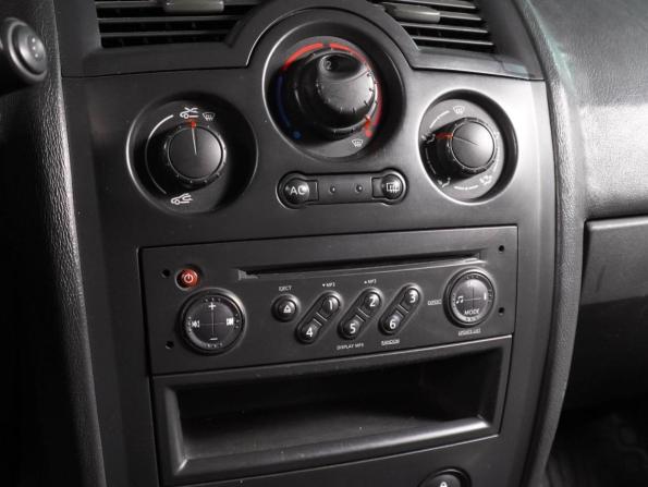 Renault Megane II Рестайлинг с пробегом 2006 года, цена 449 000 рублей, 208773 км, седан, Автокод Объявления