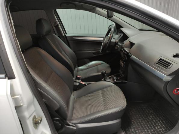 Opel Astra H Рестайлинг с пробегом 2011 года, цена 435 000 рублей, 248176 км, хэтчбек, Автокод Объявления