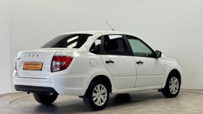 Lada (ВАЗ) Granta I Рестайлинг с пробегом 2021 года, цена 425 000 рублей, 215093 км, седан, Автокод Объявления