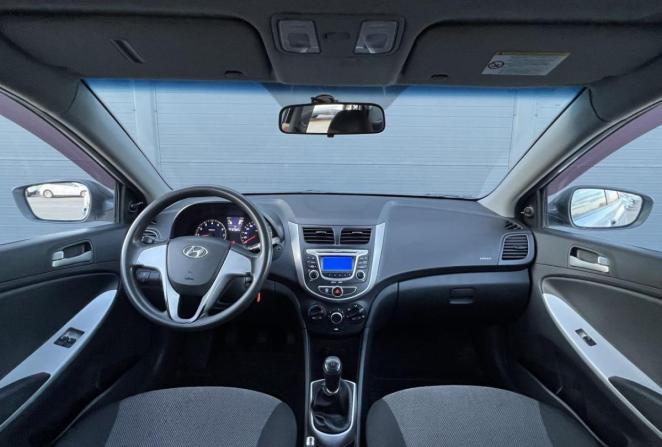 Hyundai Solaris I с пробегом 2012 года, цена 610 000 рублей, 127692 км, седан, Автокод Объявления
